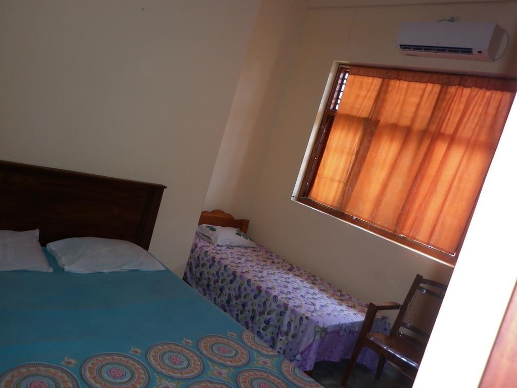 Seetha'S Hostel Negombo Habitación foto